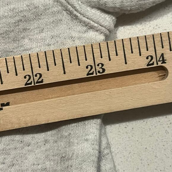 Powercycle Milwaukee Women Large Champion Gray Long Sleeve Sweatshirt - Picture 6 of 6